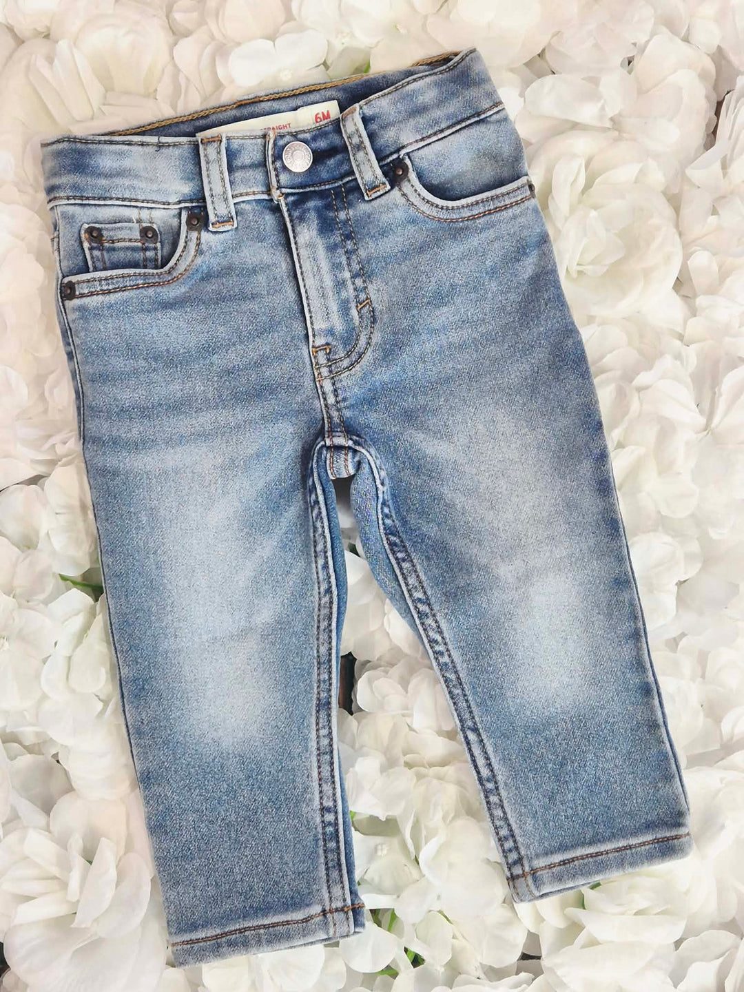Levi’s 514 Straight Jeans