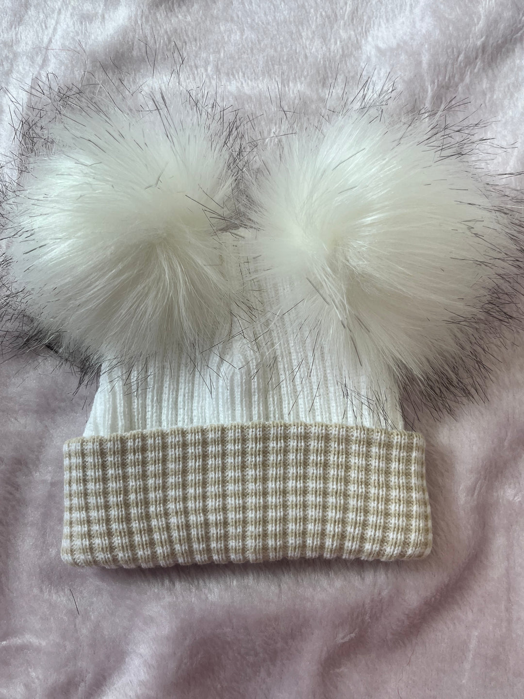 Newborn Beige & White Pom Hat