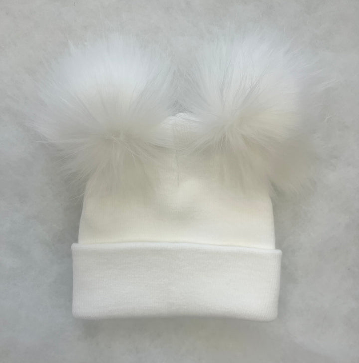 White Ribbed Double Pom Hat