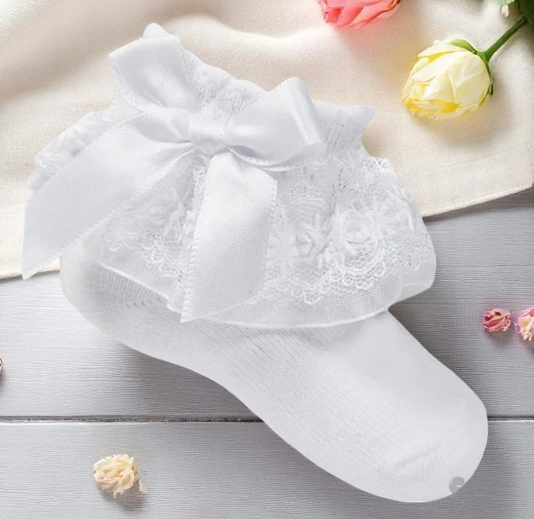 White Floral Lace Ankle Sock